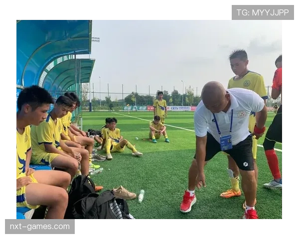 范登布罗梅豪言：根特将继续以攻势足球征战新赛季