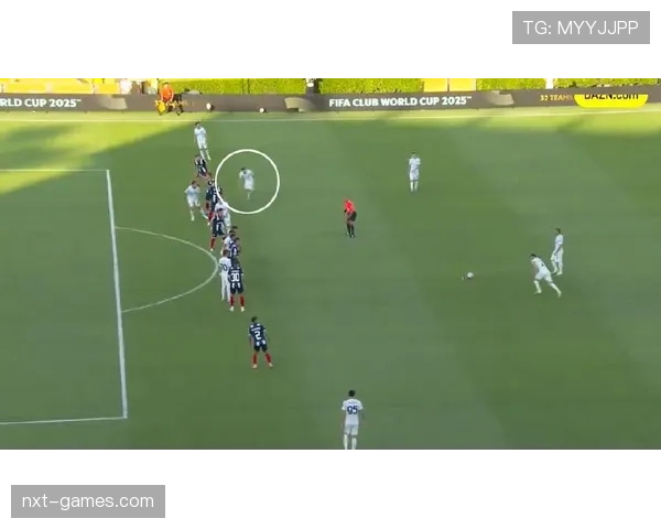 格罗宁根定位球战术奏效，近期状态稳步回升引关注