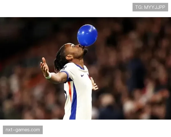 恩昆库与菲利克斯:同代攻击手生涯轨迹分化解析 恩昆库与菲利克斯:同代攻击手生涯轨迹分化解析