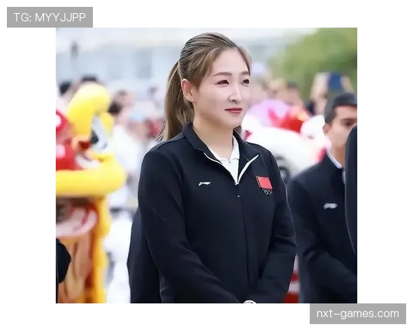 刘诗雯真是离开赛场后秒变吃货大魔王，不用发球还猛刷外卖记录